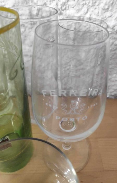 Conjunto 14 copos vários. Coleções isoladas.