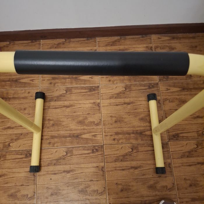 Barra paralela portátil para treino