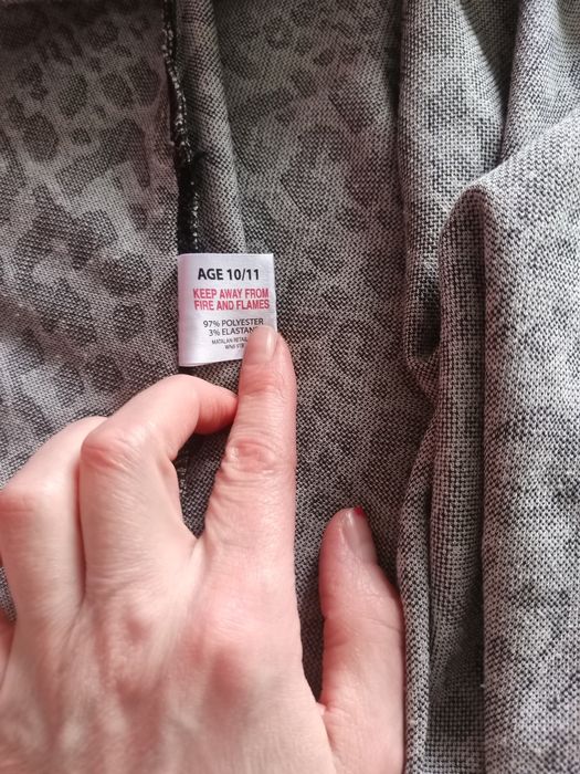 Spódnica dziewczęca 10-11 lat