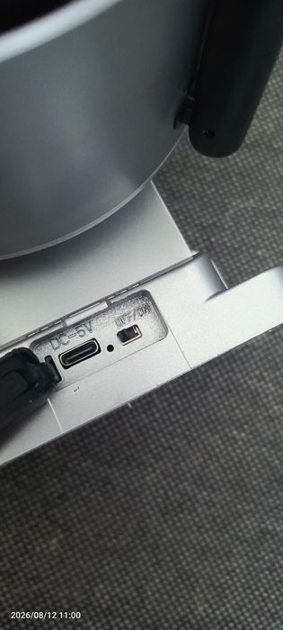 Kamera z panelem solarnym