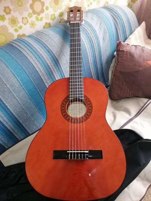 Guitarra clássica nunca usada