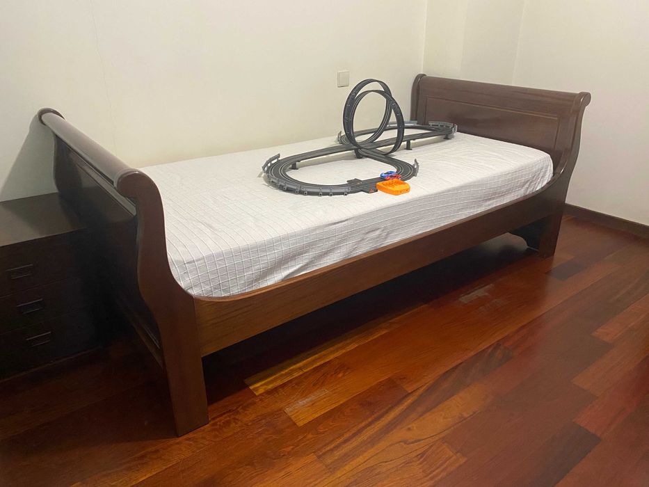 Cama solteiro + OFERTA colchão