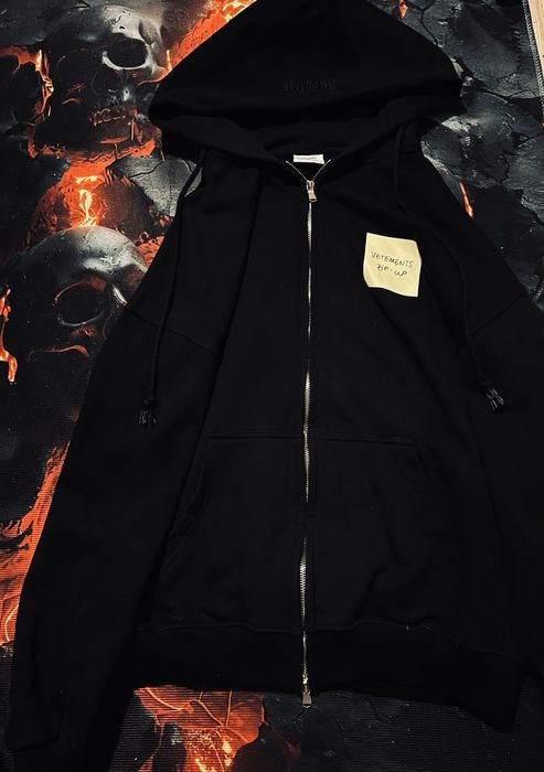 Vetements Zip Up