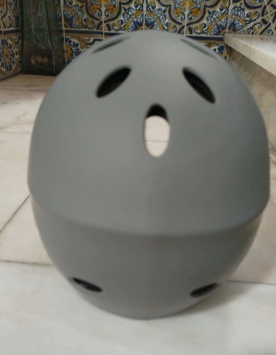 Capacete com 2 suportes GoPro para camera de acção