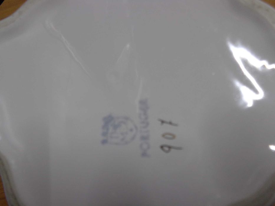 Taça com ameixa Tremez