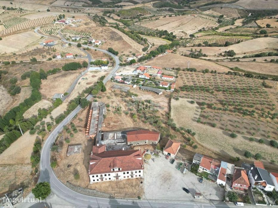 Prédio Em Castelo Branco Mogadouro