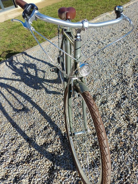 Bicicleta homem cidade