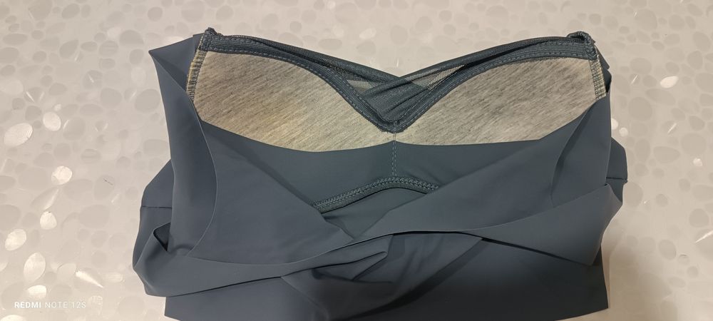 Жіночий безшовний топ