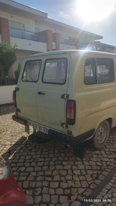 Ford Transit 9 lugares de 1985