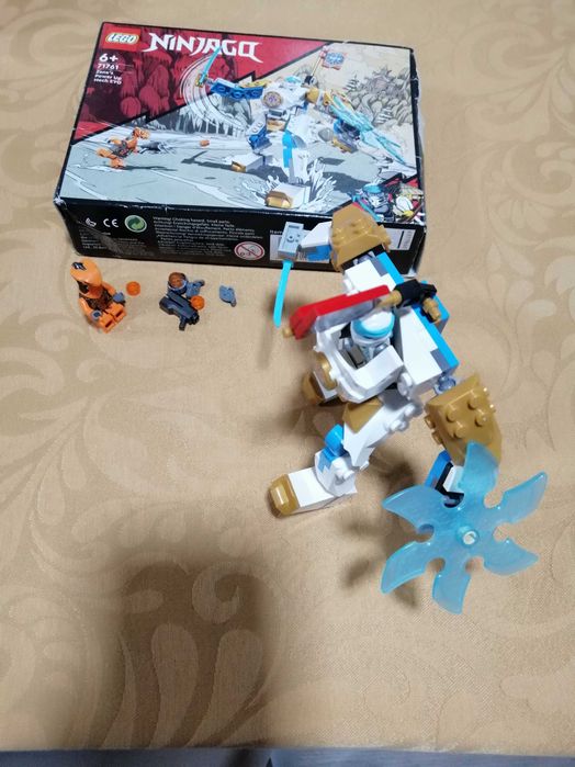 LEGO® NINJAGO®

LEGO NINJAGO Mech Power Up EVO do Zane, 6 anos