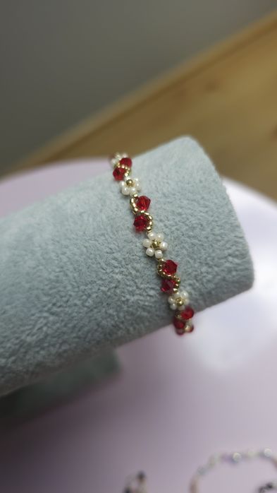 Czerwono beżowa bransoletka