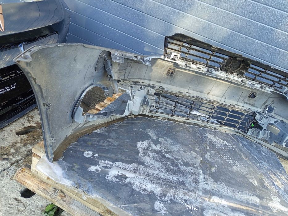 Zderzak Przód VW Volkswagen POLO 6C 6R Lift 6C0.807.221 Sprysk PDC