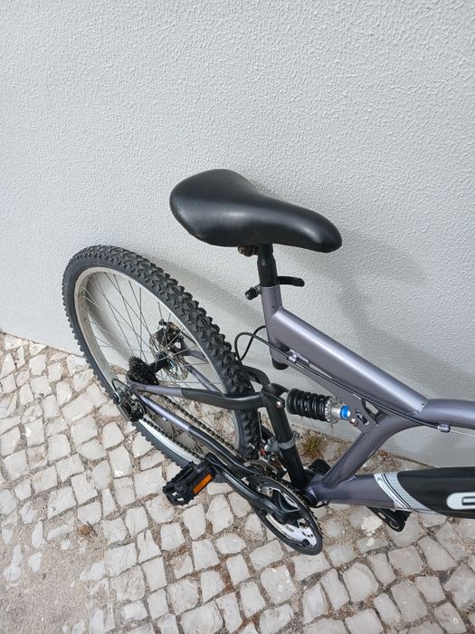 Bicicleta btt EMT