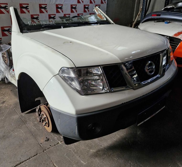 Frente Completa Nissan Navara 2.5 DCi 4X4 2009 #E14