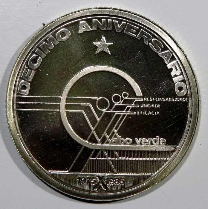 Estojo Cabo Verde com 1 & 10$ 1985 PRATA PROOF - FDC