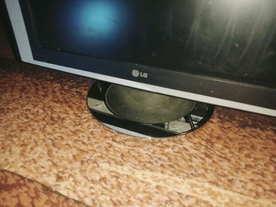 Продам монитор -телевизор. LG  Flatron.