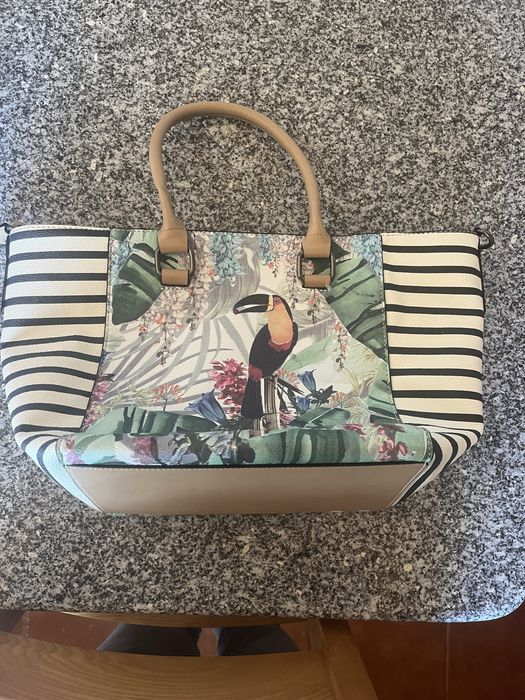 Vendo malas completamente novas