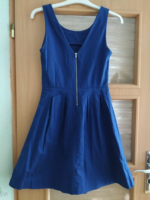 Szafirowa sukienka Camaieu rozm. 36