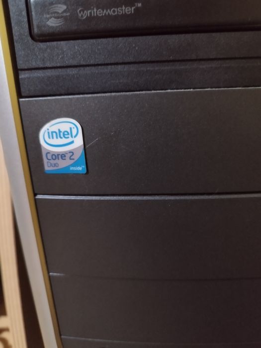 Samsung Monitor + Computer Tower64730212943745123