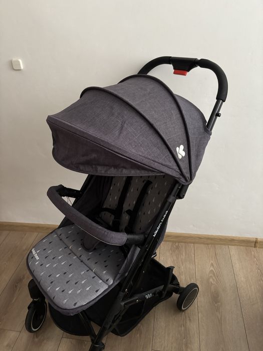 Прогулянкова коляска