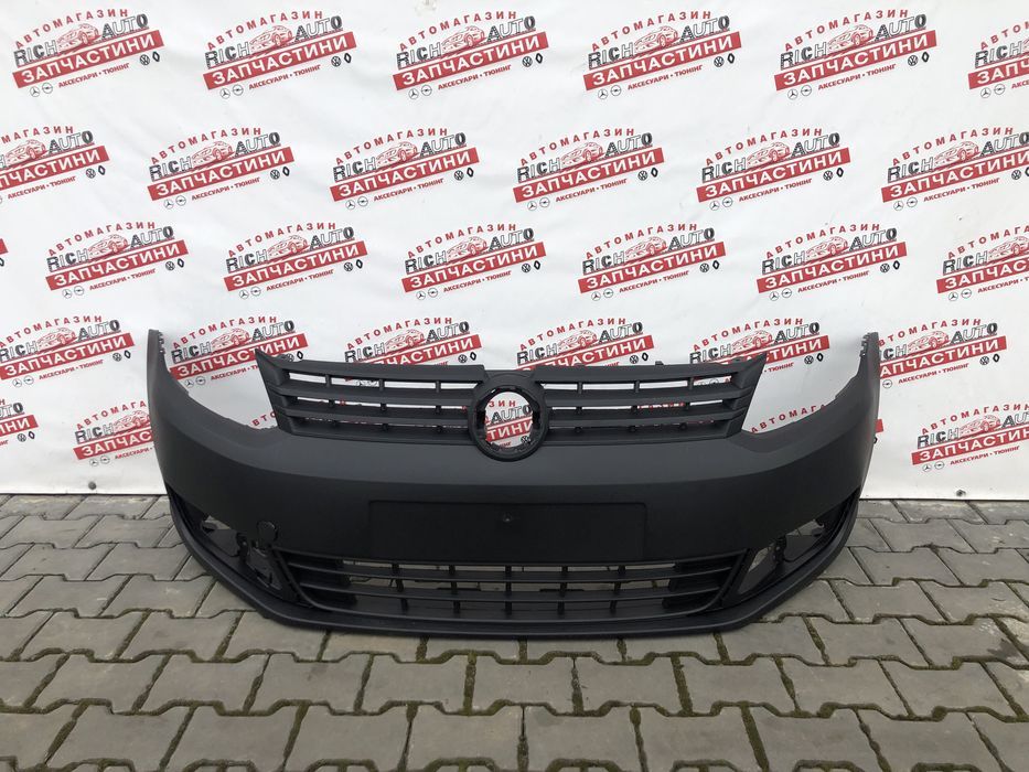 Фольксваген Кадді Бампер передній 2010р-