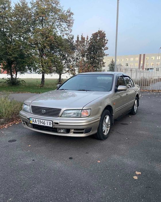 Продам нісан максі а араб