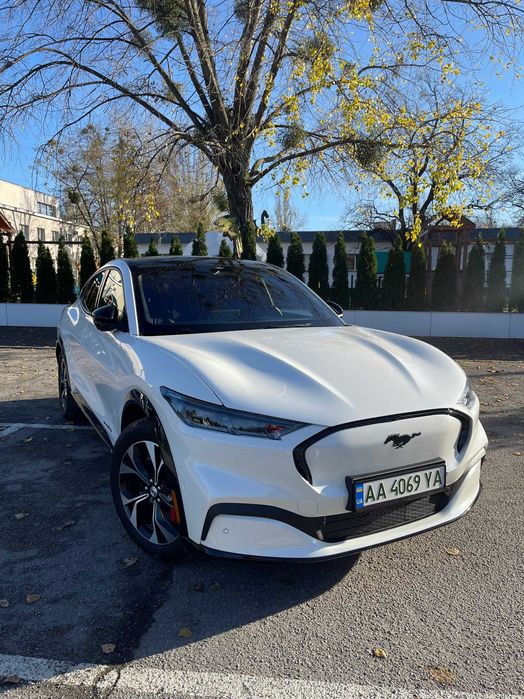 Електромобіль Mustang mach-e