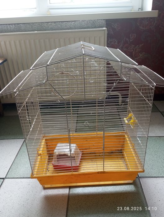 Клітка для попугаїв