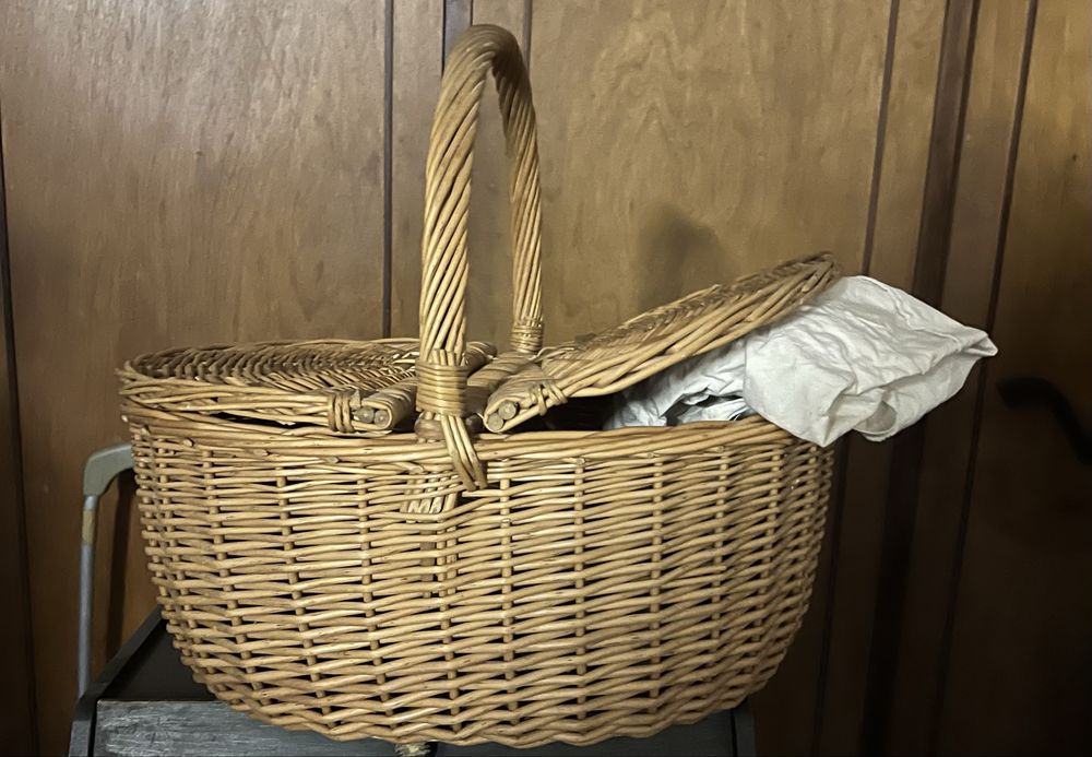Cesta em vime com  bolsa de forro