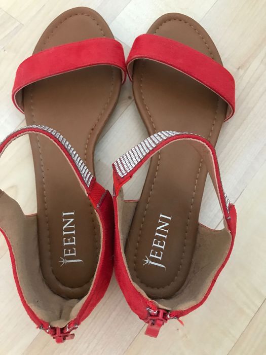 Sandały czerwone