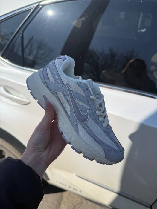 Nike Initiator жіночі кросівки найк