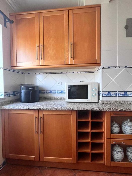 Cozinha usada em bom estado