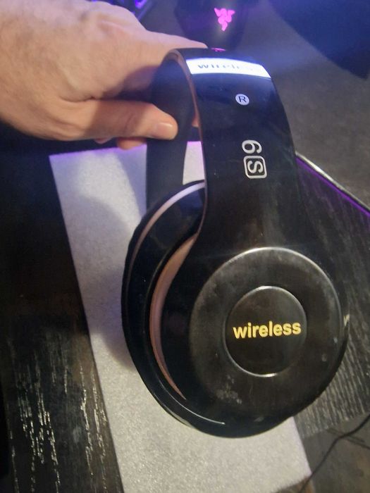 провідні,безпровідні навушникі S6