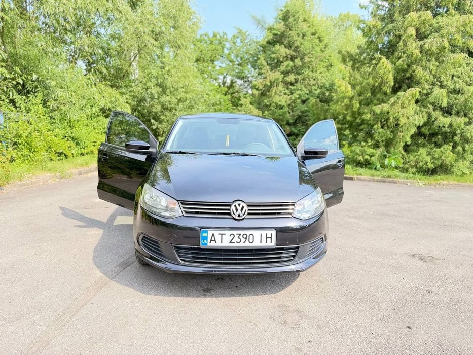 Volkswagen Polo    2011
