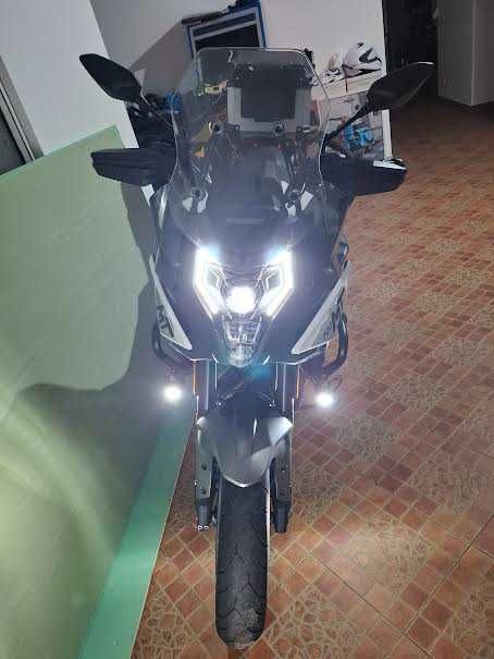 Mota CFMoto 700 MT usada como nova 6150 km, Abril 2024