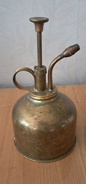 Старовинний розпилювач одеколону, Нідерланди.