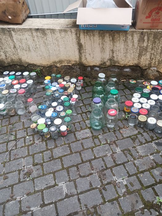 Банки скляні різні 180 шт.