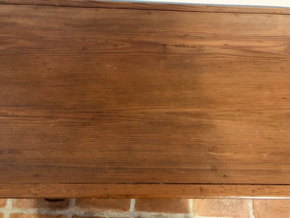 Aparador/consola em madeira maciça de RIGA