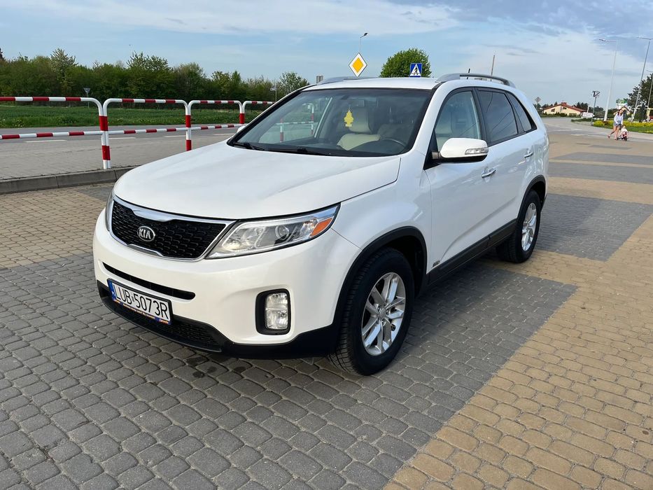 Kia Sorento Sprzedam KIA SORENTO 2014/2015r, napęd 4 x 4, moc 290 KM, 7 miejsc