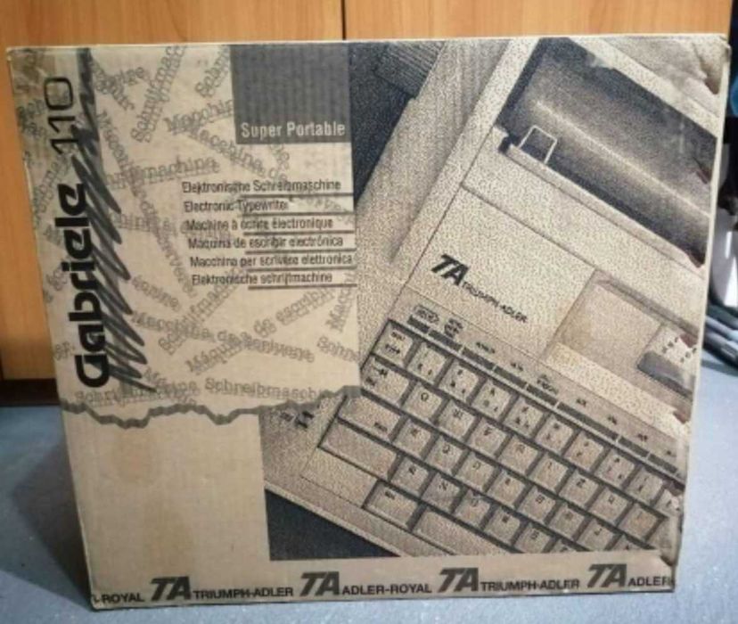 Máquina de escrever elétrica