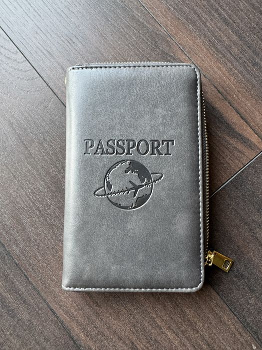 Etui na paszport Temu