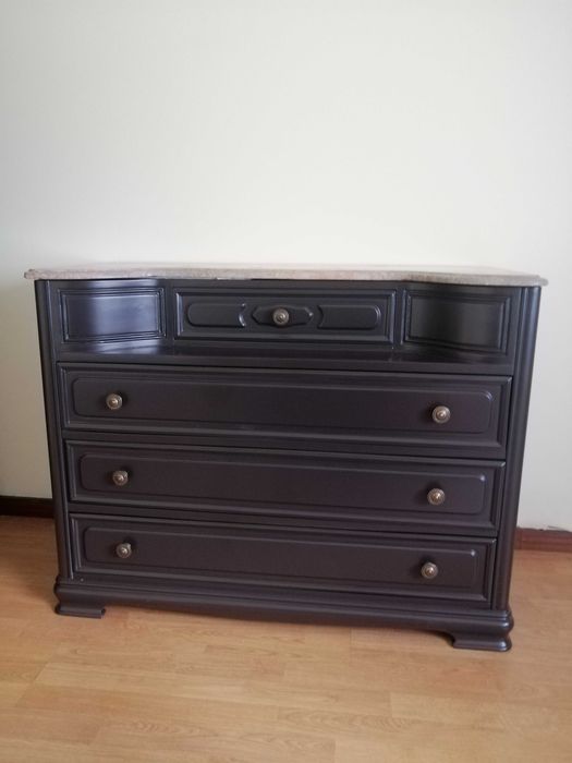 Cómoda madeira maciça