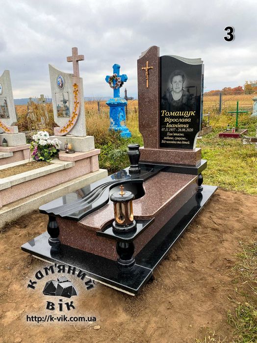 Пам'ятники Сторожинець
