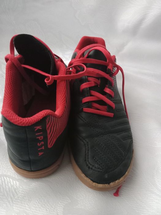 Buty halowe Kipsta do piłki 38