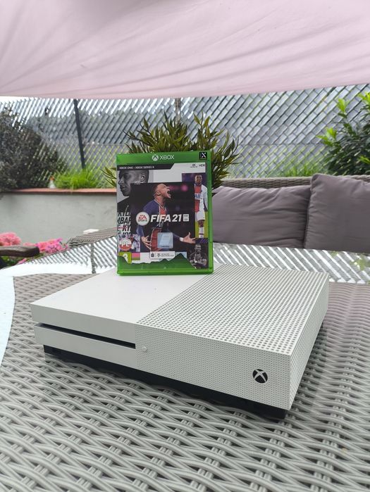 Konsola Xbox one S 500gb + gra FIFA 21 #193/1