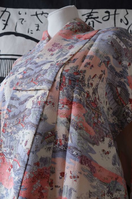 Japońskie kimono komon w pejzaż z epoki Edo pastelowe kolory awase