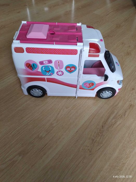 Mobilna karetka Barbie