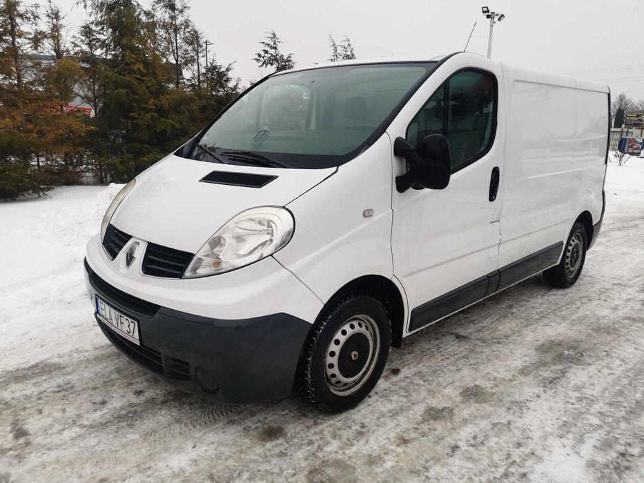 Renault Trafic 2.0 DCi blaszak klima elektryka