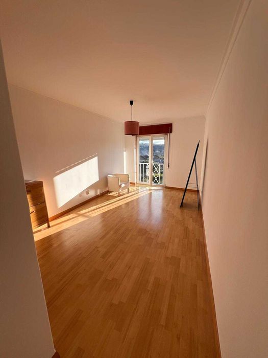 Apartamento T2 - Belas