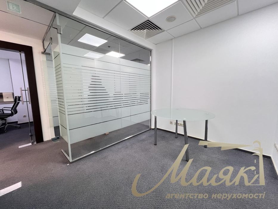 Аренда офиса 112 кв.м в бизнес центре на ул. Богдана Хмельницкого
